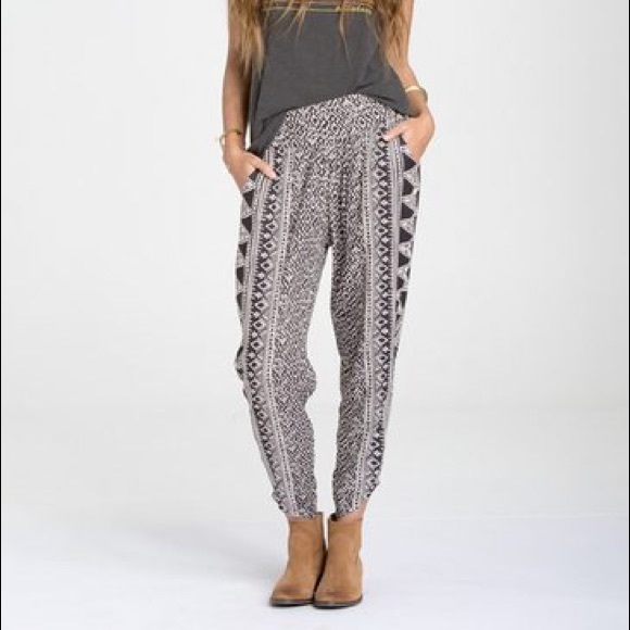 🔥Billabong Keep It Together Women’s Pants NWT - Picture 2 of 7